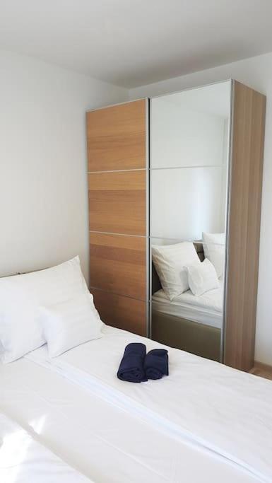 Lux Cordia With Free Parking Apartment *