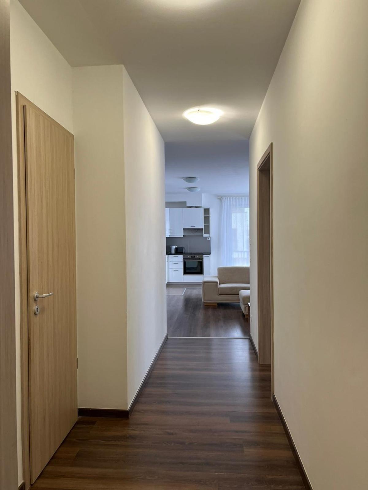 Lux Cordia With Free Parking Apartman